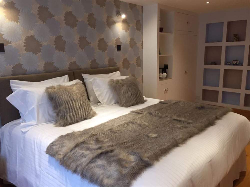 The Spotted Owl room with a super king bed